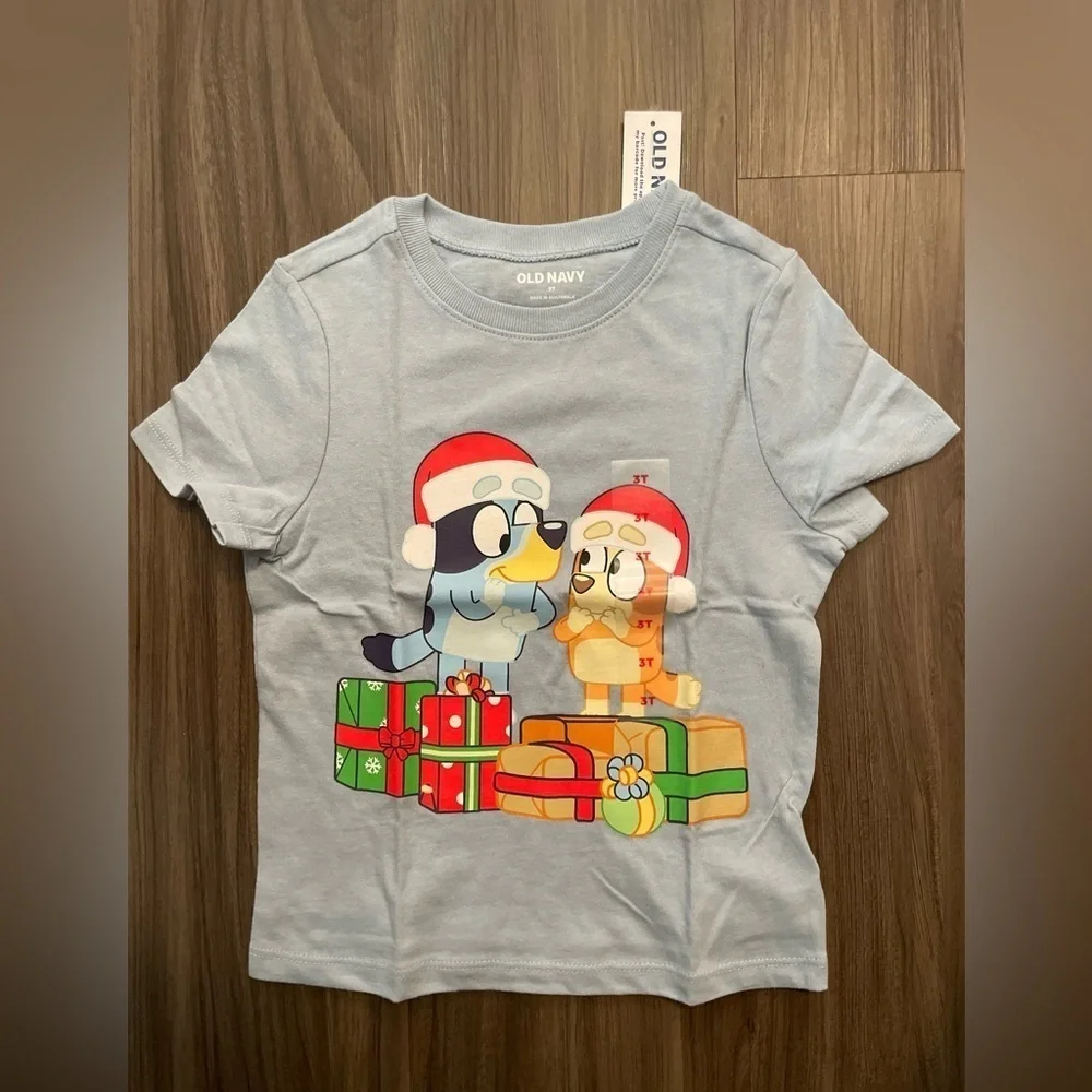 Old Navy Kids Bluey and Bingo Christmas Festive Blue Graphic Tee size 3T-NWT